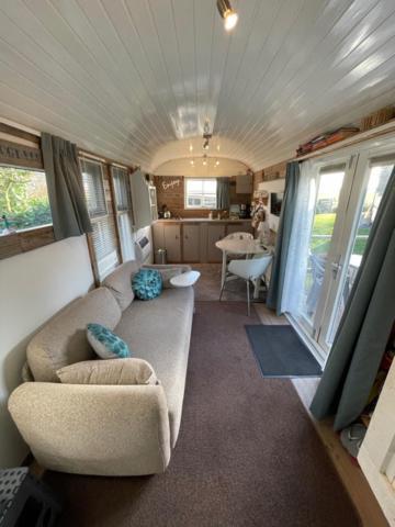 B&B Hetvrijdagsgevoel 스네크 외부 사진