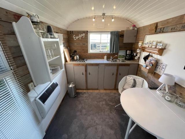 B&B Hetvrijdagsgevoel 스네크 외부 사진
